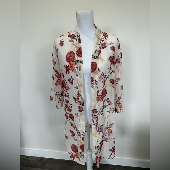 Floral Kimono Cardigan Sheer Lightweight Size M
Spring Summer casual - Picture 1 of 5